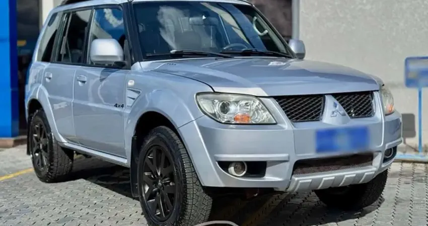 Mitsubishi PAJERO TR4 2.0 4X4 16V 140CV FLEX 4P AUTOMÁTICO