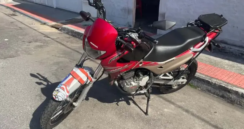 HONDA NX-4 FALCON 2008