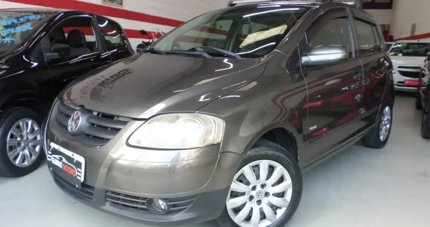 Fox 1.0 Plus 8v Completo Flex