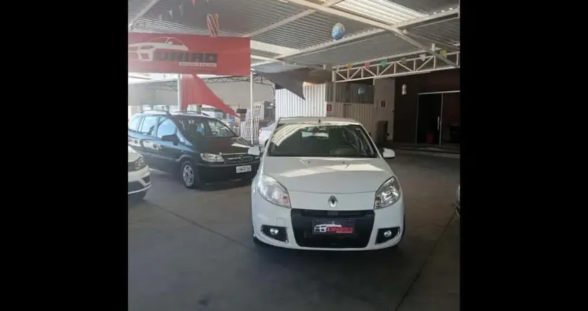 RENAULT SANDERO PR1616VA 2014