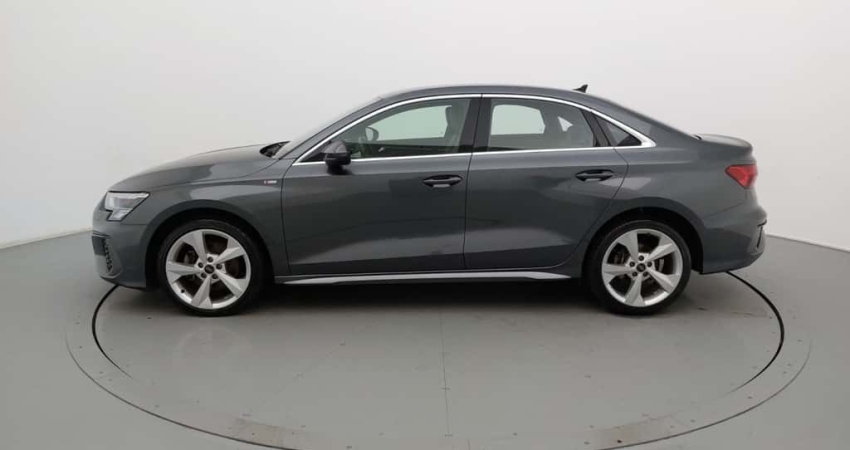 Audi A3 2024 2.0 40 tfsi mhev sedan s line s-tronic