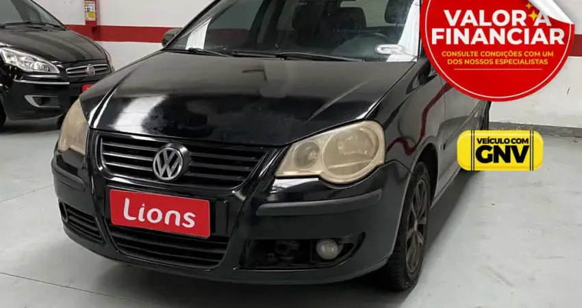 VOLKSWAGEN POLO 1.6 MI COMFORTLINE I MOTION SEDAN 8V 4P
