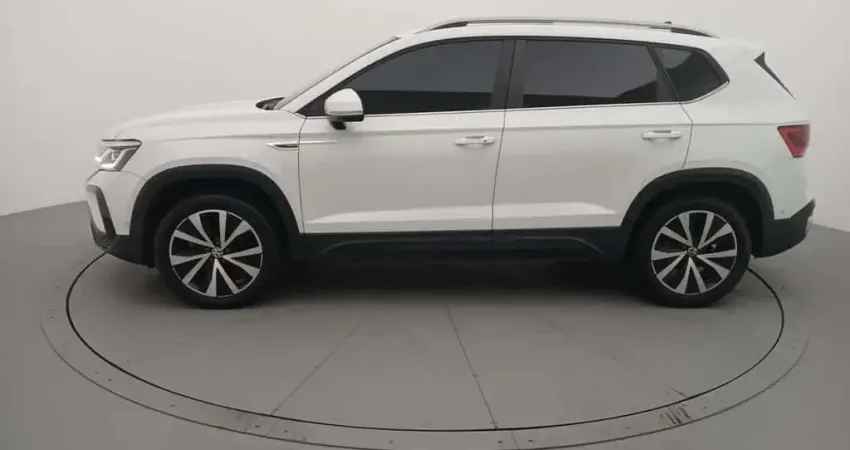 Volkswagen Taos 2023 1.4 250 tsi total flex highline automático