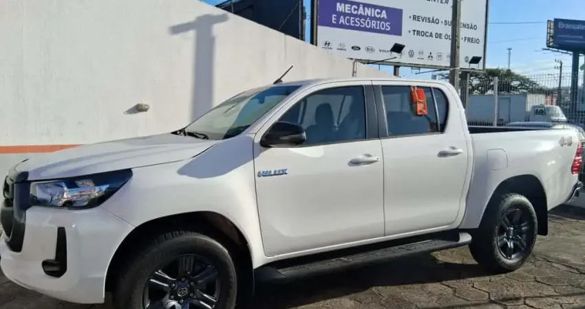 Toyota Hilux 2024 2.8 d-4d turbo diesel cd sr 4x4 automático