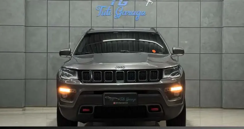 Jeep Compass TRAILHAWK 2.0 4x4 Dies. 16V Aut.  - Cinza - 2017/2018