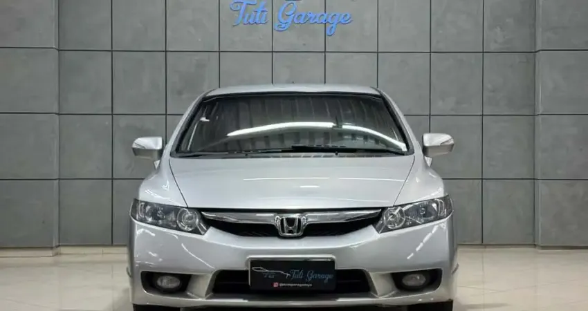 Honda Civic Sedan LXL 1.7 16V 130cv Aut 4p  - Prata - 2011/2011