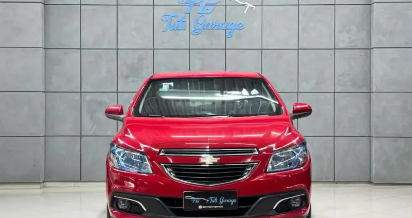 Chevrolet Onix HATCH LT 1.4 8V FlexPower 5p Mec.  - Vermelha - 2015/2015