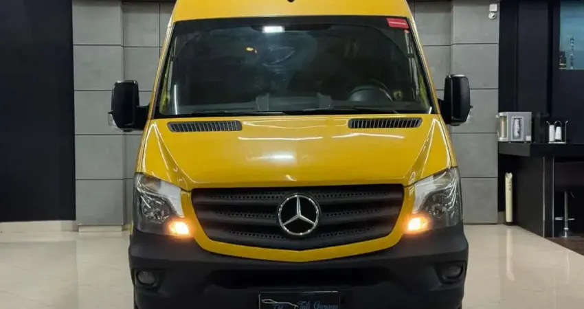 Mercedes-Benz Sprinter 313 Furgão Ex. Longo T. A. Die.  - Amarela - 2017/2018