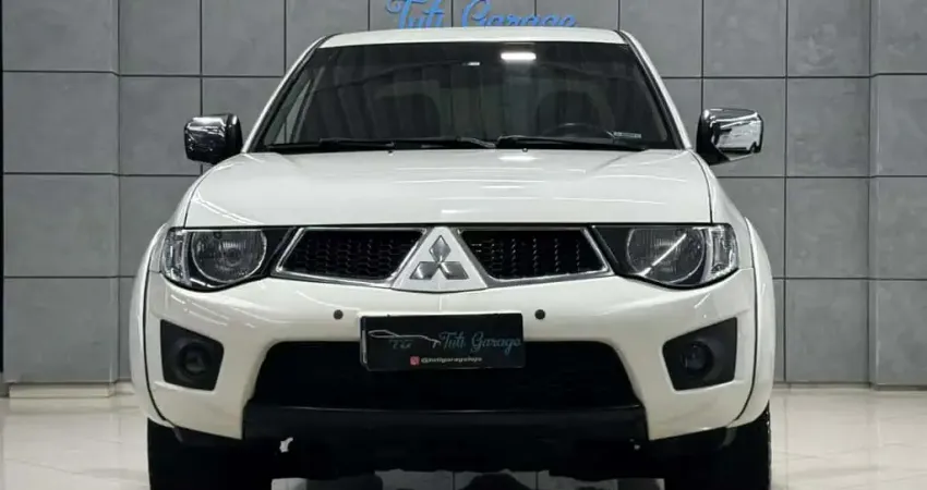 Mitsubishi L200 Triton HPE 3.2 CD TB Int.Diesel Aut  - Branca - 2010/2011