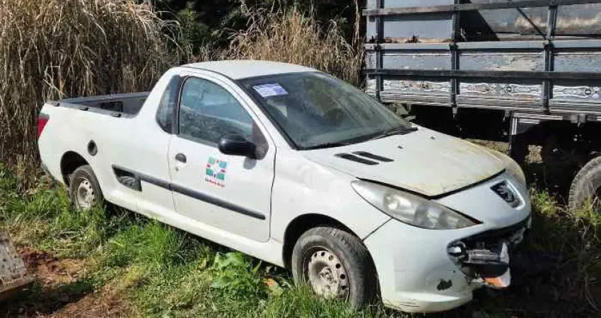 PEUGEOT  /  HOGGAR X - Line 1.4 Flex 8V 2p 2011/2012 - Branco...