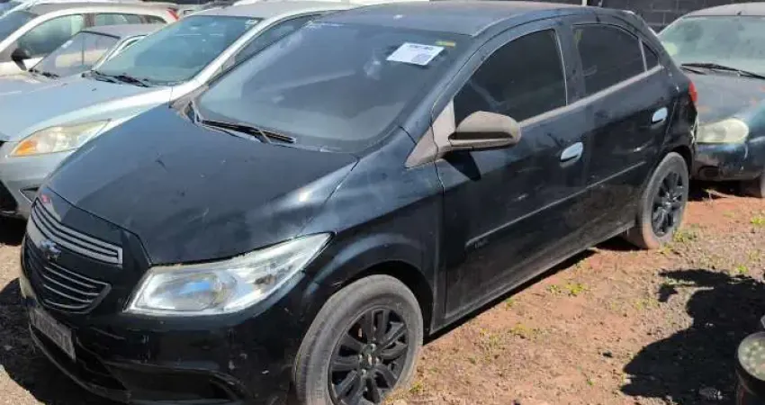 CHEVROLET ONIX 1.0MT LS PRAIA GRANDE-SP Ano/Mod: 2015/2015 Cor: Preto