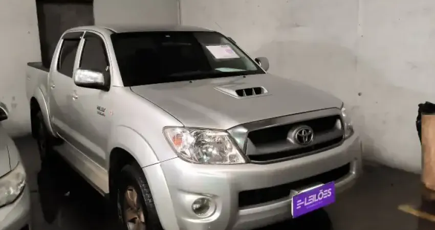TOYOTA HILUX CD4X4 SRV CAMPINAS-SP Ano/Mod: 2010/2010 Cor: Prata