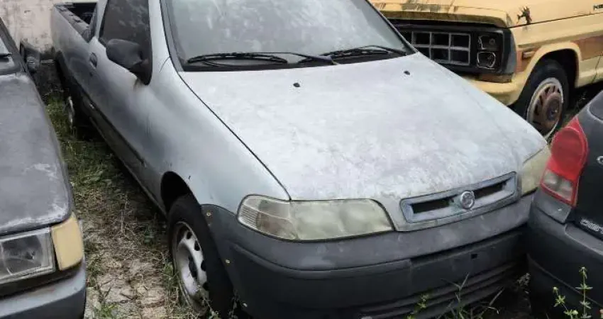 FIAT STRADA 2003 MAUA-SP Ano/Mod: 2003/2003 Cor: Prata...