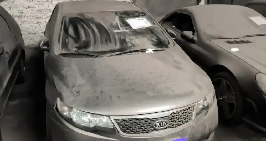 KIA MOTORS KIA CERATO SX3 1.6ATNB 2012 SAO PAULO-SP Ano/Mod: 2011/2012 Cor: Cinza