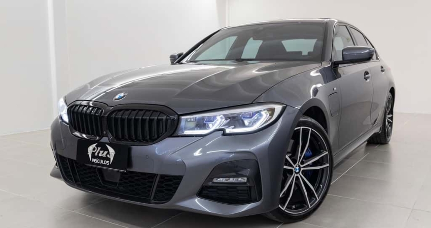 BMW 330e TURBO HÍBRIDO M SPORT - Cinza - 2021/2022