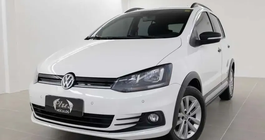 Volkswagen Fox 1.0 MPI TRACK  - Branca - 2017/2017