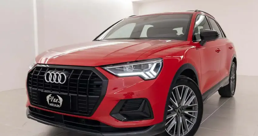 Audi Q3  1.4 35TFSI BLACK S TRONIC - Vermelha - 2021/2021