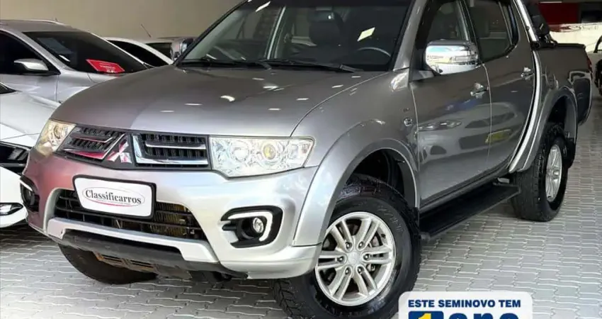 MITSUBISHI L200 TRITON 3.5 HPE 4X4 CD V6 24V FLEX 4P AUTOMÁTICO