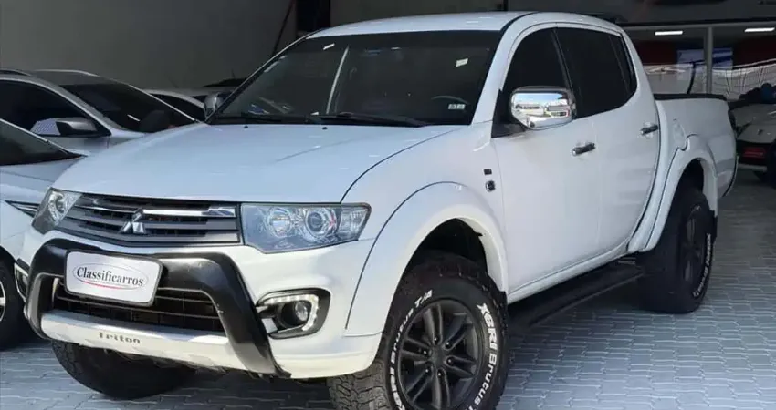 MITSUBISHI L200 TRITON 3.2 HPE 4X4 CD 16V TURBO INTERCOOLER DIESEL 4P AUTOMÁTICO