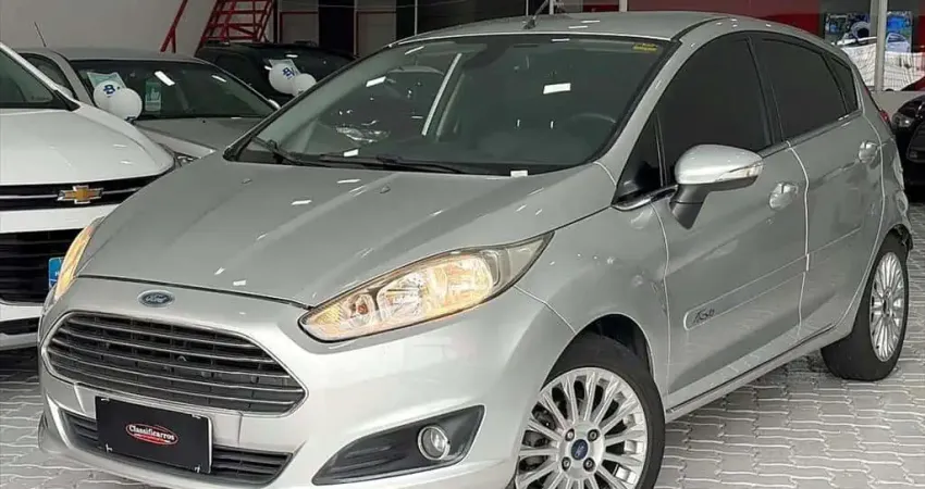 FORD FIESTA 1.6 TITANIUM HATCH 16V FLEX 4P POWERSHIFT