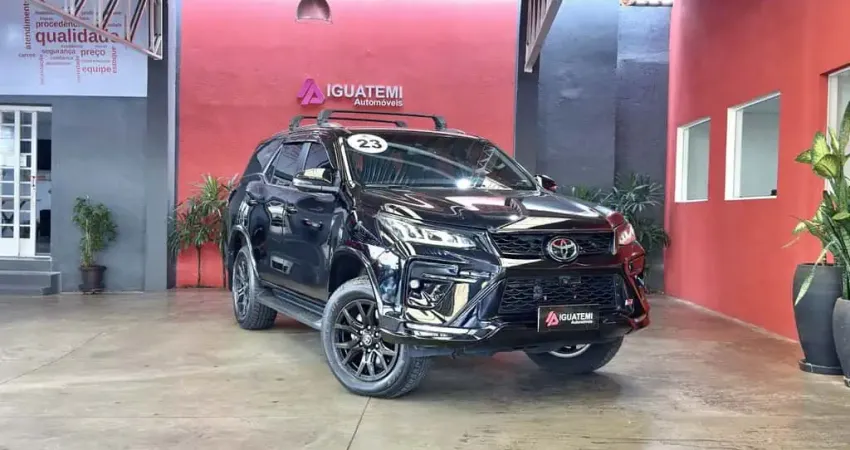 Toyota Hilux sw4 2023 2.8 d-4d turbo diesel gr-s 7l 4x4 automático