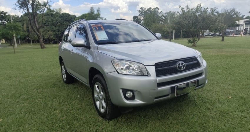 RAV4 4X2 2.4 AUT