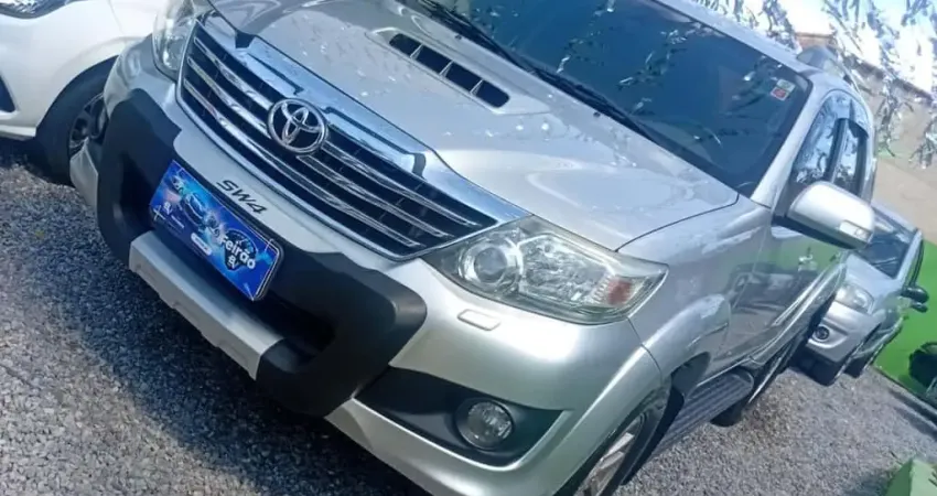 Toyota Hilux sw4 2012 3.0 srv 4x4 7 lugares 16v turbo intercooler diesel 4p automático