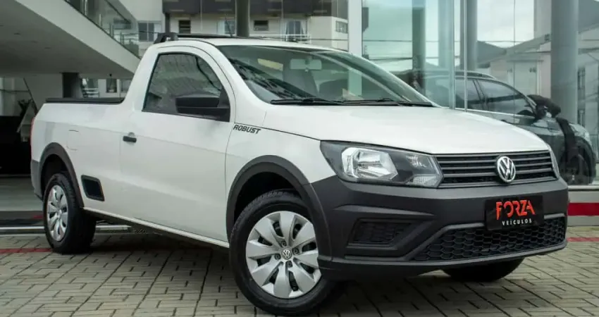 Volkswagen Saveiro Robust 1.6 Total Flex 8V - Branca - 2017/2018