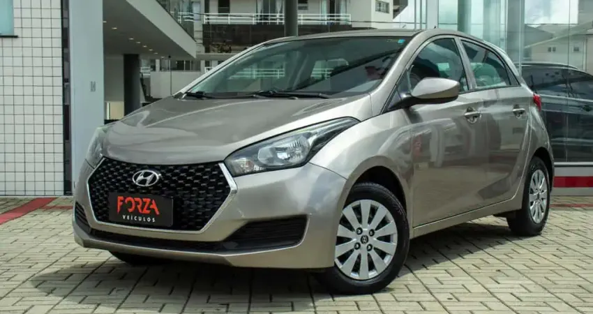 Hyundai HB20 Comf./C.Plus/C.Style 1.0 Flex 12V  - Prata - 2017/2018