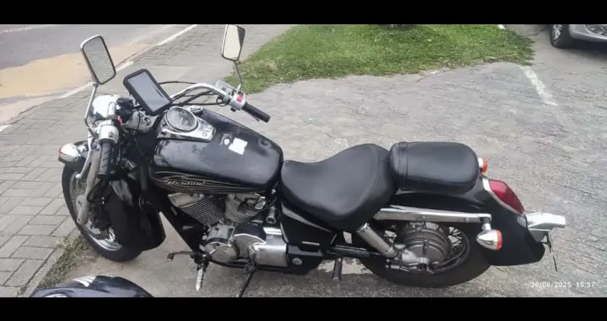 HONDA SHADOW 750