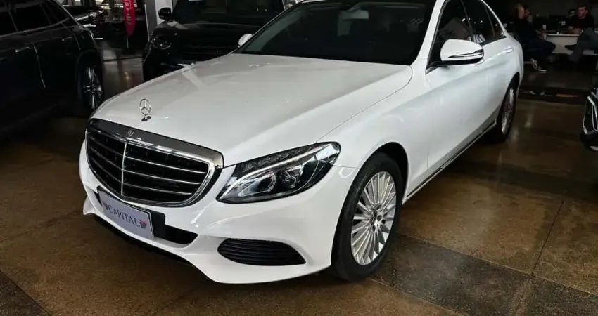Mercedes-Benz C-180 C-180 1.6 CGI FLEX EXCLUSIVE 7G-TRONIC - Branca - 2017/2017