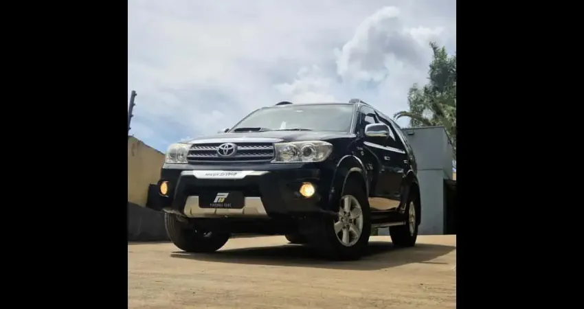 TOYOTA HILUXSW4 SRV4X4 2011
