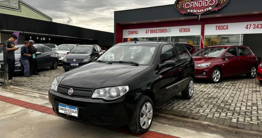 Fiat Palio Celebration 1.0 Fire Flex 8V 2p
