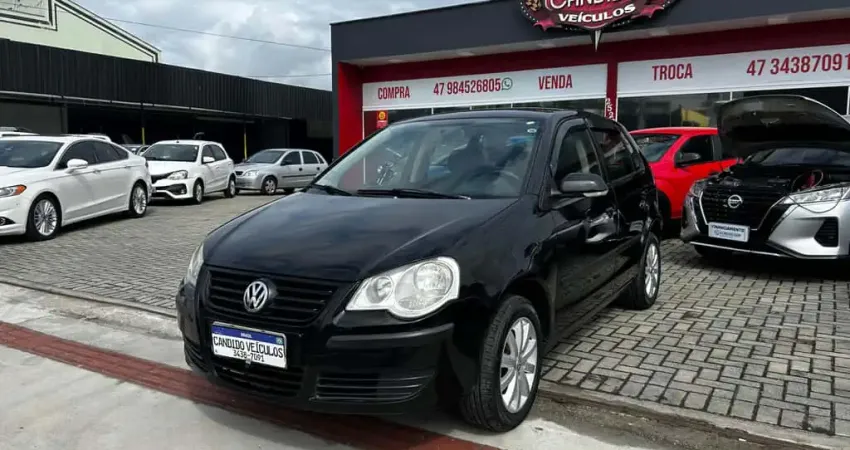 Volkswagen Polo BLUEMOTION 1.6 Total Flex 8V 5p