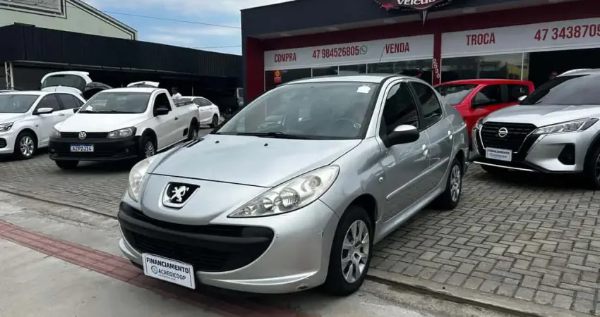 Peugeot 207 XR 1.4 Flex 8V 5p