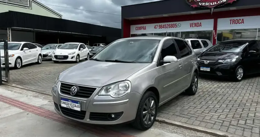 Volkswagen Polo 1.6 Mi/S.Ouro 1.6 Mi Tot.Flex 8V 5p