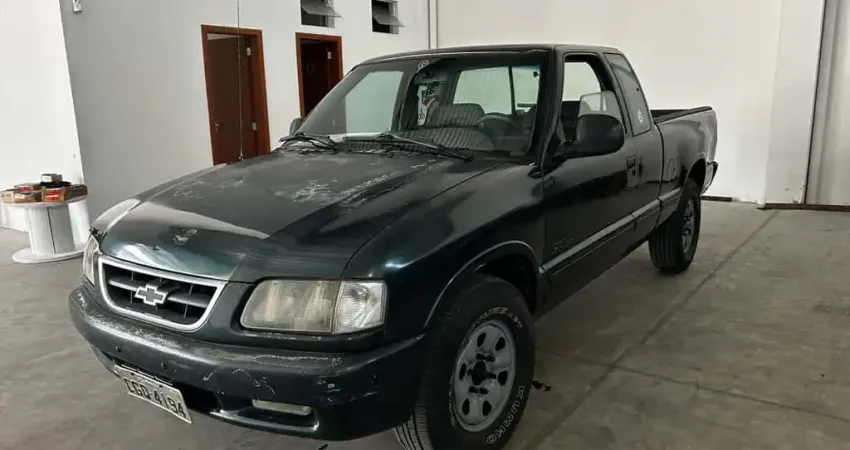Chevrolet S10 Pick-Up Luxe 4.3 V6 CE