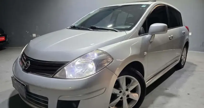 Nissan Tiida 2013 1.8 sl 16v flex 4p automático