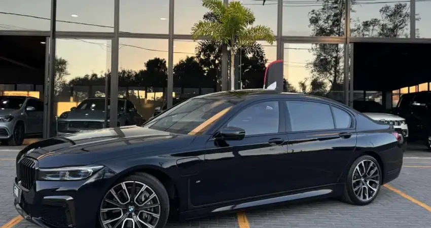 BMW 745LE M Sport Sedan 3.0 V6 Híbrido Aut.