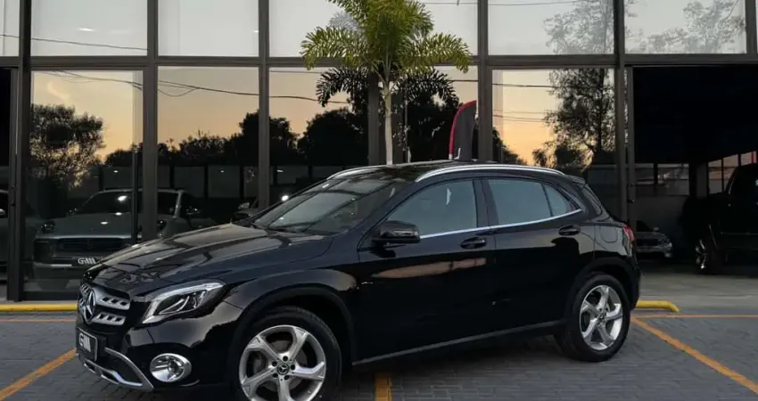 MERCEDES-BENZ GLA 200 200 Enduro 1.6 TB 16V Flex Aut.