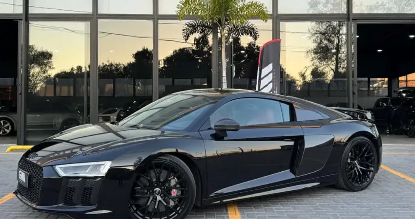 AUDI R8 5.2 V10 Quattro R-tronic/S-tronic
