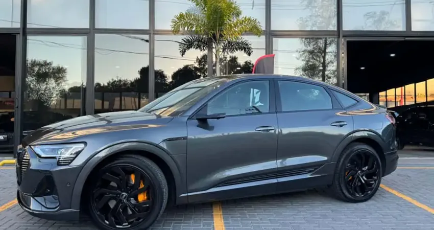 AUDI E-TRON Sportb. Perf.Black Aut.(Elétrico)