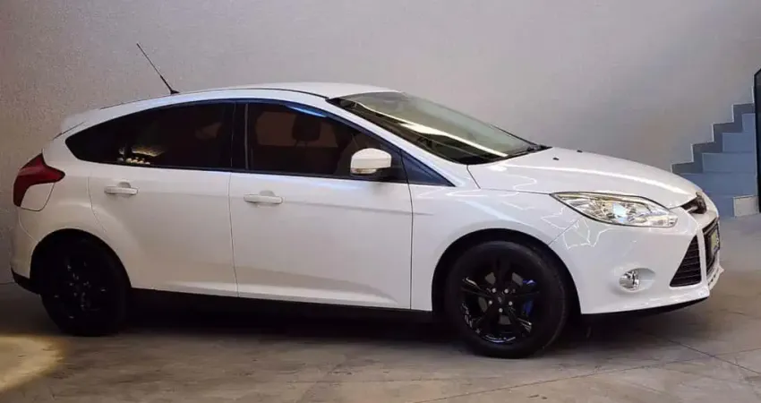 FORD FOCUS AT 1.6H 2015