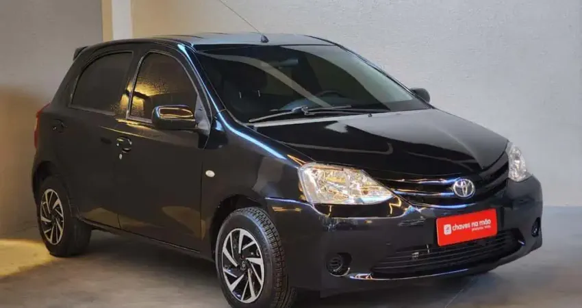 TOYOTA ETIOS HB XS 2013