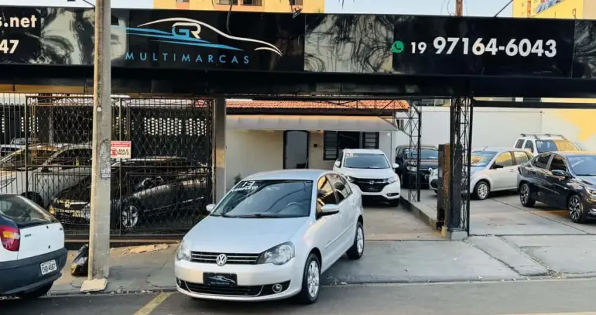 VOLKSWAGEN Polo Sedan 2.0 4P COMFORTLINE