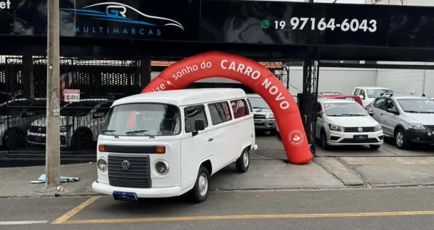 VOLKSWAGEN Kombi 1.4 FLEX STD 9 LUGARES