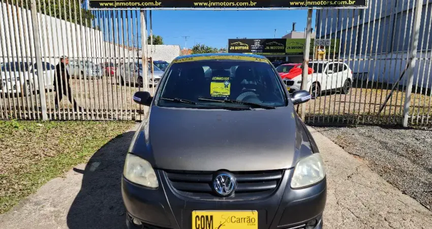 Volkswagen FOX 4p 