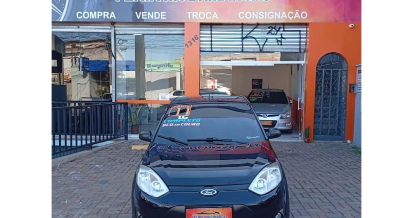 Ford Fiesta Sport 1.6 16V Flex Mec.  - Preta - 2010/2011