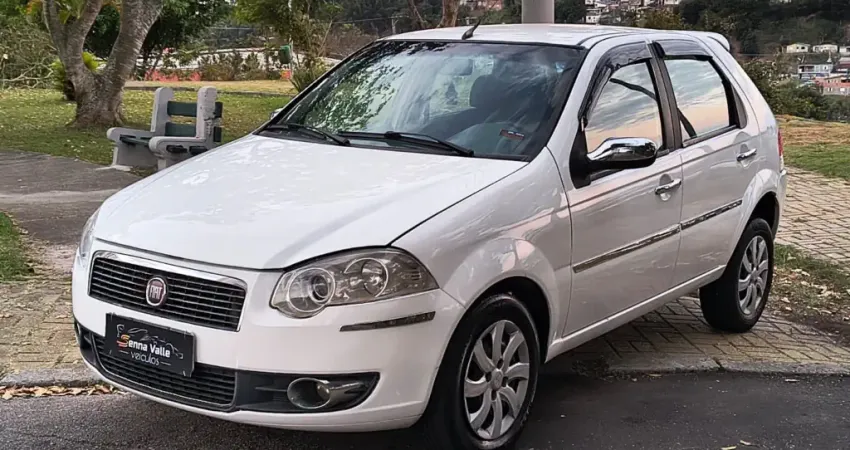 Fiat Palio Attractive 1.4 Flex Mec 2011