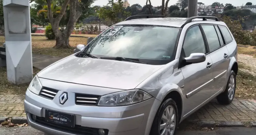 Renault Megane Grand Tour Dynamique 1.6 Flex Mec 2012